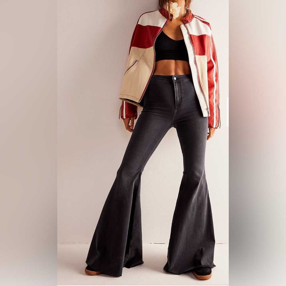 Free people float on flares